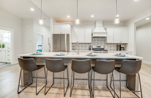 Kennewick House | Richland Home w/ Hot Tub: Wineries, Hikes & More!