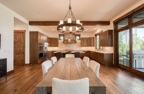 Ponderosa Palisades House | Rising Sun Retreat at Schaffer's Mill by Tahoe Getaways – 5BR Pet-Friendly Luxury w/A/C & Golf