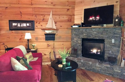 Townsend Ski Chalet | River Bend
