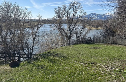Cascade House | River front vacation rental in the heart of Cascade!
