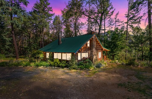 Jacksonville House | -River Retreat Log Cabin w/Gym, Game Room, and Sauna-