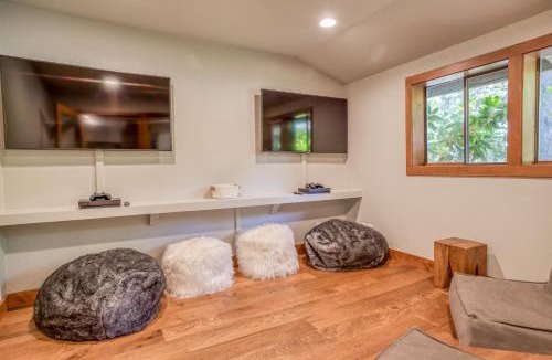 Century West House | River Ridge 316A