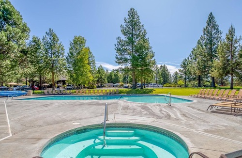 Century West Condo | River Ridge 428ab