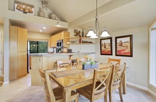 Century West Condo | River View Resort Condo with Hot Tub - Mt Bachelor