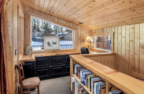 Leavenworth Cabin | Riverfront Cabin with Modern Loft Interior in Leavenworth, Washington