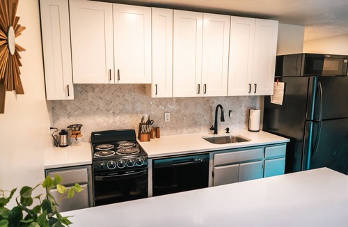 Bend Condo | Riverfront Condo 2 blocks to downtown Bend