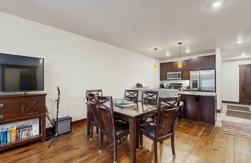 Willow Grove House | Riverfront condo w/full kitchen, fast wifi & convenient location