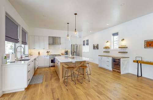 McCall House | Rivers Bend - Riverfront - Clubhouse w/gym, sauna, pool, hot tub