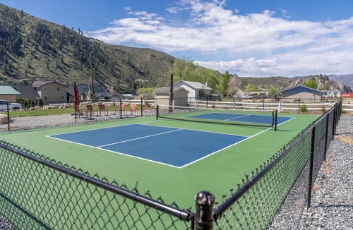 Orondo House | Riverside Pickleball Retreat with Hot Tub and Dock