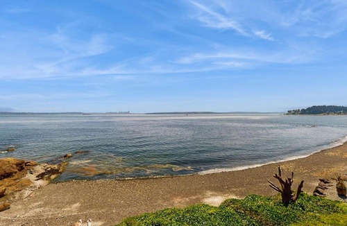 Bainbridge Island Apartment | Rockaway Beach View