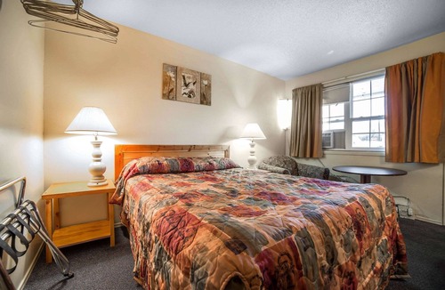 La Grande Hotel | Rodeway Inn La Grande - Island City