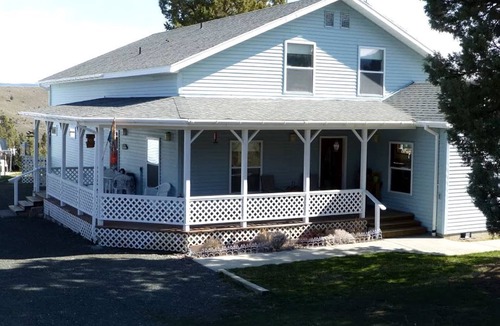 John Day Cabin | Romantic Vacation Rental in the Country near John Day, Oregon