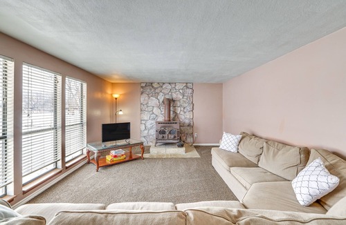 Cedar City Cottage | Roomy Cedar City Home: Fenced Yard, Pets Welcome!