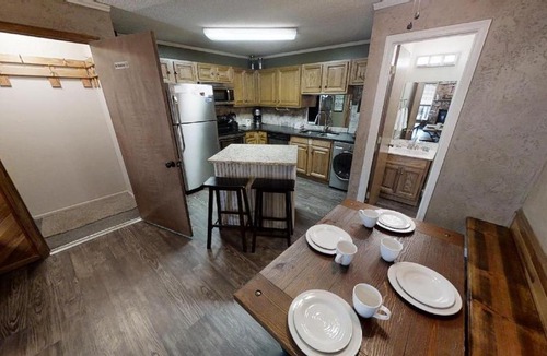 Red River House | Rose Rock Mountain View