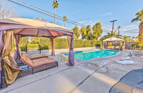 Rhodes Ranch House | Royal Palace -W/pool 5 Min to Strip & Convention