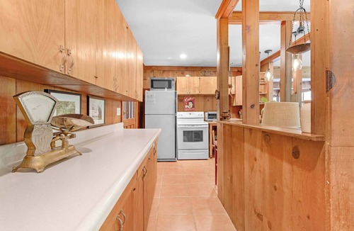 Hacienda House | Russian River Retreat: Private Beach & DogFriendly