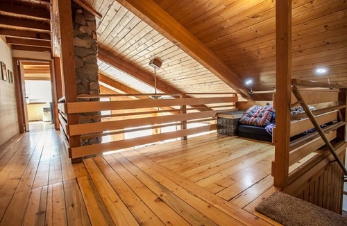 The Dalles House | Rustic Retreat - 3 Bedrooms, 3 Bathrooms - Beautiful Cabin on 5 Acres of Land