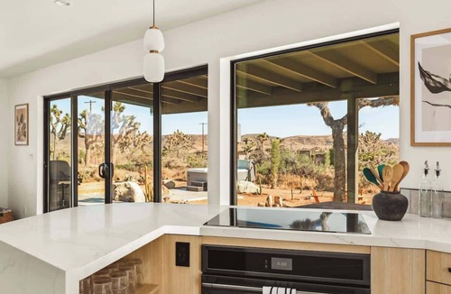 Pioneertown House | Sage Moon 5-Acre Pioneertown Escape with Hot Tub