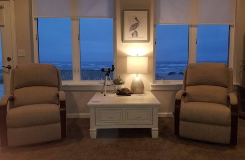 Bayshore House | Sail Away - Waldport