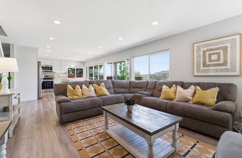 Mira Mesa House | San Diego Family Fun Retreat Sleeps 16+, Views, Game Room, Pool, Central