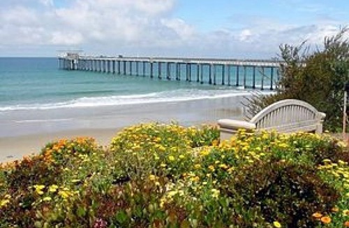 Village of La Jolla House | San Diego Getaway! Two Comfortable Units, Restaurant, Minutes to Sunset Cliffs