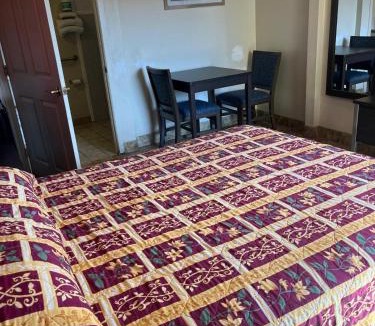 Palm City Hotel | San Diego Inn