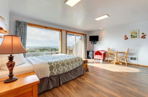 Waldport Apartment | Sanderling Sea Cottages, Unit 14