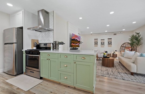 Park Santiago House | Santa Ana 3bd/2ba home only 10min to Disneyland!