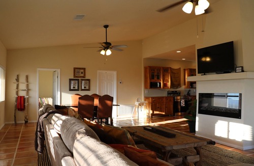 Meadview House | Santa fe home at Grand Canyon West Meadview 4+