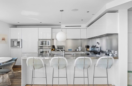 Downtown Villa | Santa Monica Skyline Villa – 3BR with Iconic Views