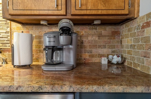 Acworth Cottage | Save Midweek 3Br Near Lake Acworth and Downtown