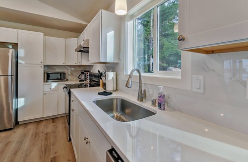 Agate House | Scenic New Built Waterfront Cabin on Hammersley Inlet Olympic Peninsula