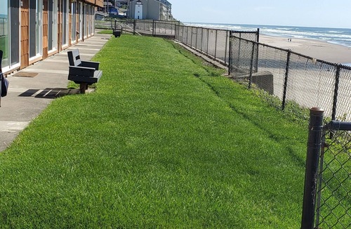 Lincoln City Condo | Sea Gypsy Condo Front Row Seat to Sunsets, Beach, Summer Fun Swimming pool, BBQ