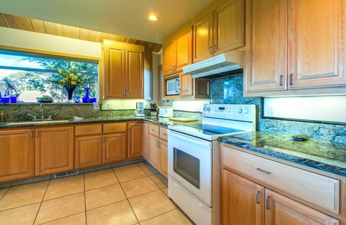 Sea Ranch House | Sea Ranch 3BR oceanfront home with hot tub overlooking Black Point