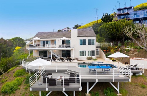 Western Malibu House | Sea Star by AvantStay