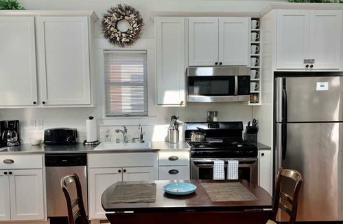 Seabrook House | Seabrook's Slack Tide, a cozy loft style cabin in Beach Camp!