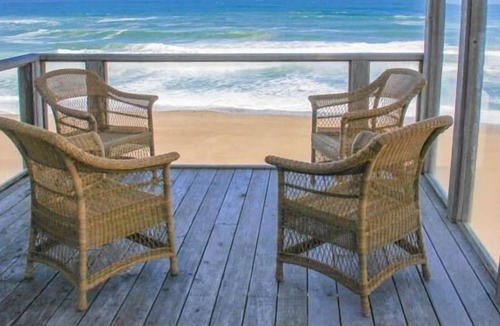 Lincoln Beach House | Seaglass Cottage