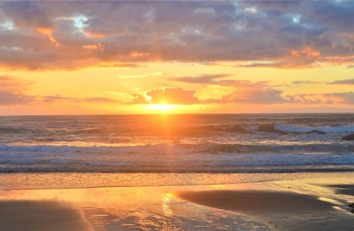 Lincoln City House | Seas the Day