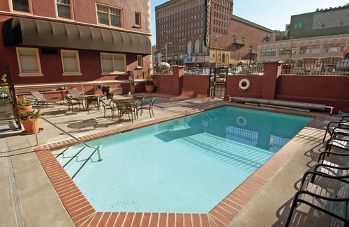 Downtown Seattle Resort | Seattle | Short Stay City Base | Gym + Walkable