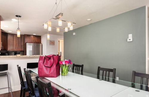Mann House | Seattle Vacation Home: The Port - 3 bed/2.5 bath, great location