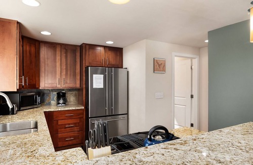 Mann House | Seattle Vacation Home: The Port - 3 bed/2.5 bath, great location