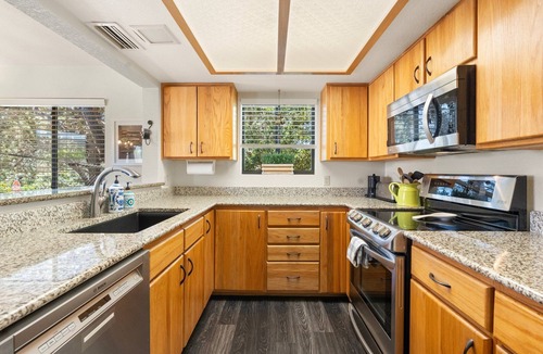 Oak Creek House | Sedona Gem: Pool, Hot Tub, Pickleball & Golf. 5 min to Bell Rock. Quiet & Fresh.