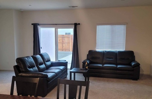Stanislaus County House | Serene 4-bedroom building with AC in charming Patterson