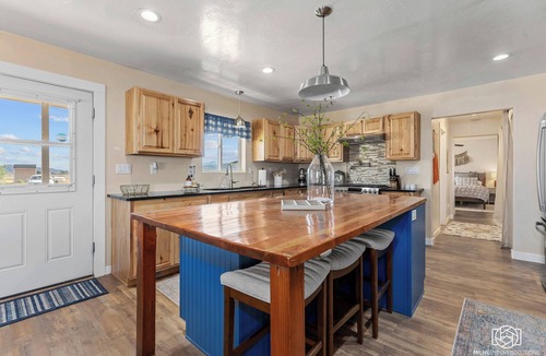 Cedar City House | Serene Farmhouse Retreat on 20 Acres – Near Zion, Bryce, & Grand Canyon!