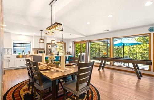 Pioneer Trail Cabin | Serene Tahoe Escape | HotTub | Arcade | EV Charger