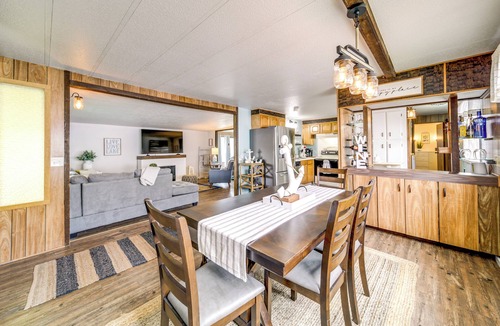 Davenport Cabin | Seven Bays Vacation Rental on Lake Roosevelt!