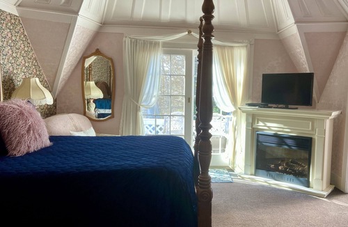Ferndale Bed & Breakfast | Shaw House Inn