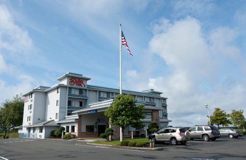 Warrenton Hotel | Shilo Inn Suites Hotel - Warrenton
