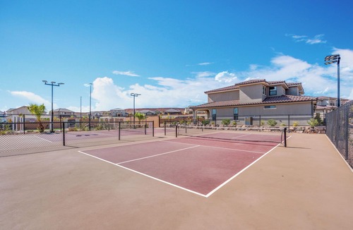 Washington House | Sienna Hills Retreat | Connected homes with 10 Bedrooms, sleeps 40, and endless amenities!