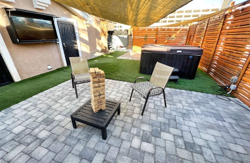 Gateway District Apartment | Sin City Escape